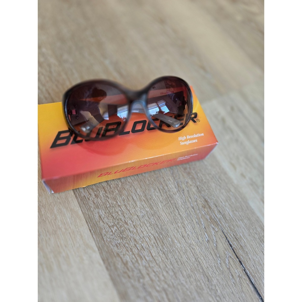 BluBlocker Sunglasses – Style #1410 – Pre-Owned – Original Box Included